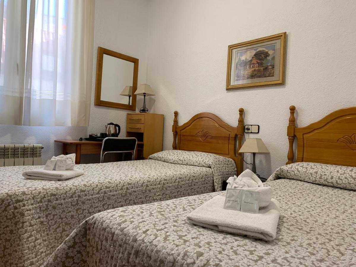 Hostal Internacional Мадрид Экстерьер фото