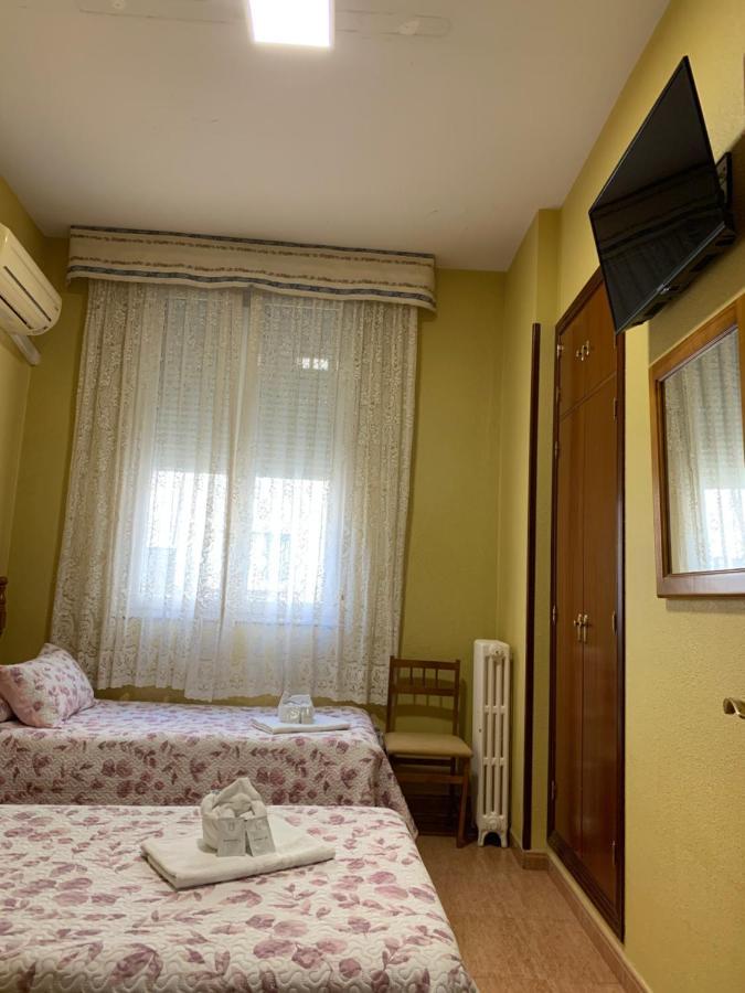 Hostal Internacional Мадрид Экстерьер фото